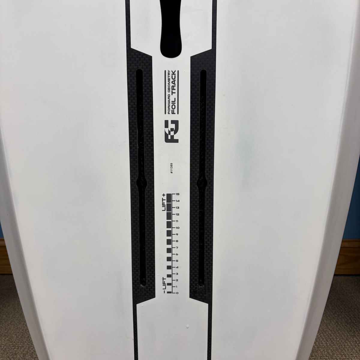 USED Armstrong Wing FG Foilboard-5'11" x 120L