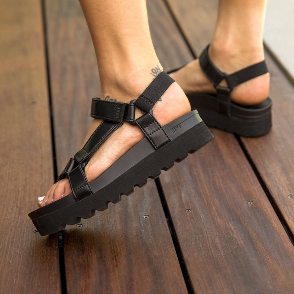 REEF Cushion Rem Hi Sandal-Coco Black