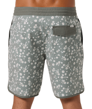 O'Neill Cruzer Scallop 18'' Boardshorts-Mulled Basil— Alternate View
