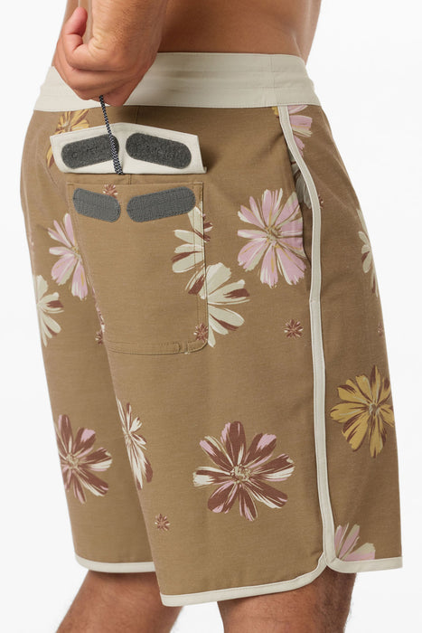 O'Neill Cruzer Scallop 18'' Boardshorts-Dark Khaki