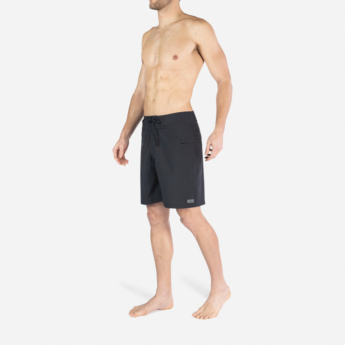 BN3TH Hightide 18in Boardshorts-Black