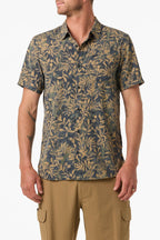 O'Neill Trvlr Perforated Printed Standard S/S Shirt-Black