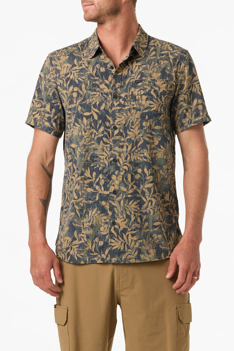 O'Neill Trvlr Perforated Printed Standard S/S Shirt-Black