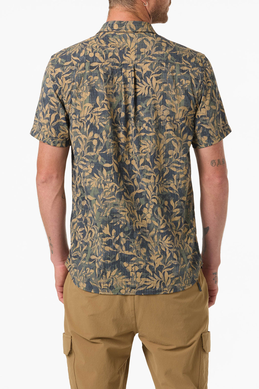 O'Neill Trvlr Perforated Printed Standard S/S Shirt-Black