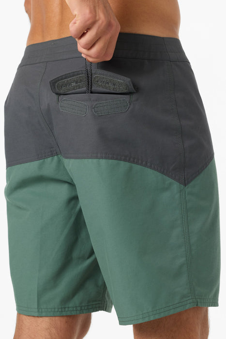 O'Neill OG Heritage Trunk 18 Boardshorts-Dark Forest