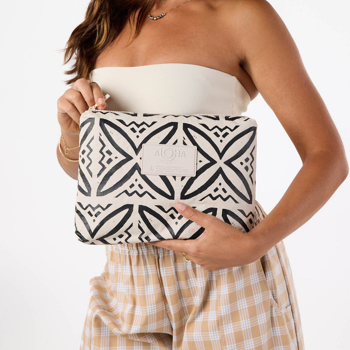 Aloha Collection Pasifika Mid Pouch-Black/Sandstone