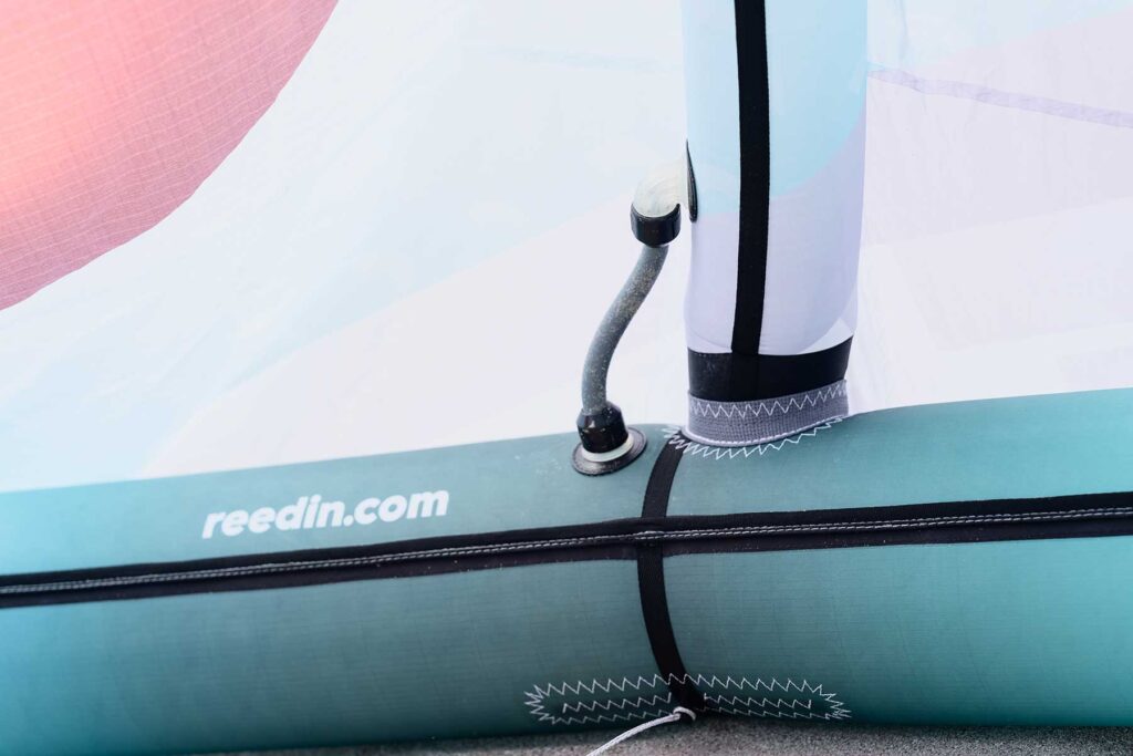 Reedin Whisper Kite