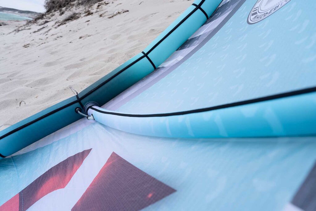 Reedin Whisper Kite