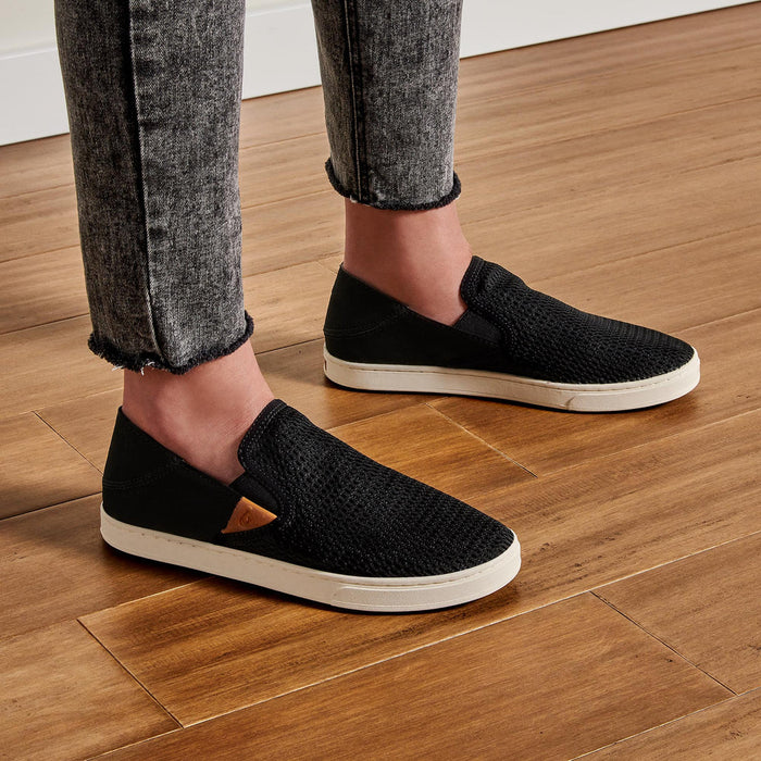 Olukai pehuea black sale