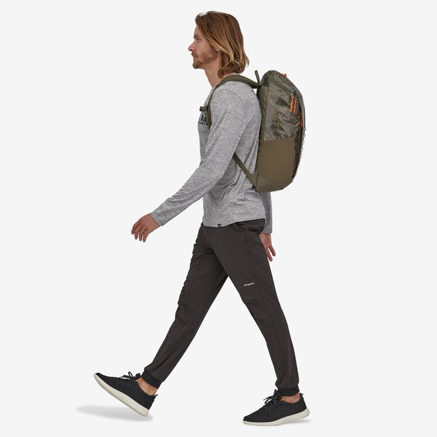 Patagonia Black Hole Pack 25L Backpack-Lichen: Basin Green Patagonia Black Hole Pack 25L Backpack-Lichen: Basin Green