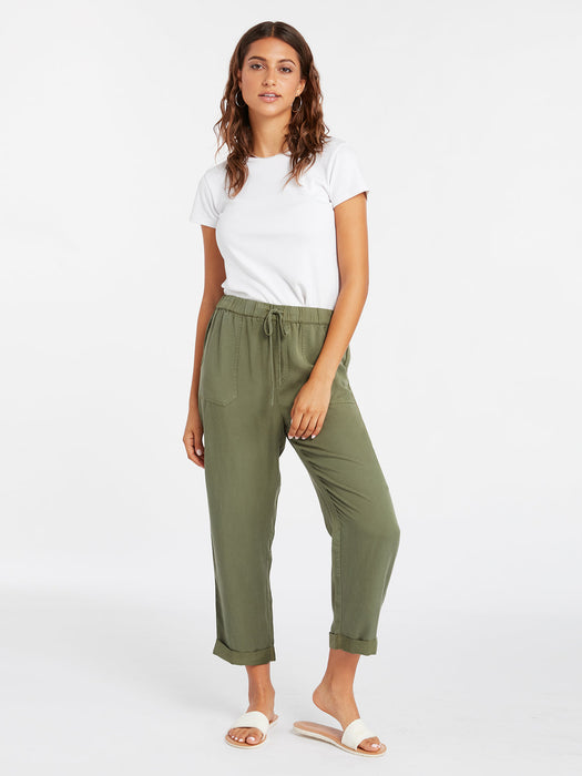 Volcom Sunday Strut Short - Light Army Volcom Sunday Strut Short - Light Army