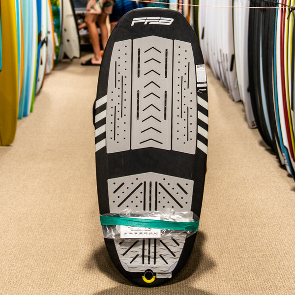 FFB FREEDOM foil ボード Freedom Foil Boards Dagger Review - Foiling Magazine Tests