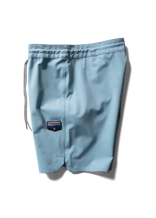 Vissla solid sets 18.5 top boardshort