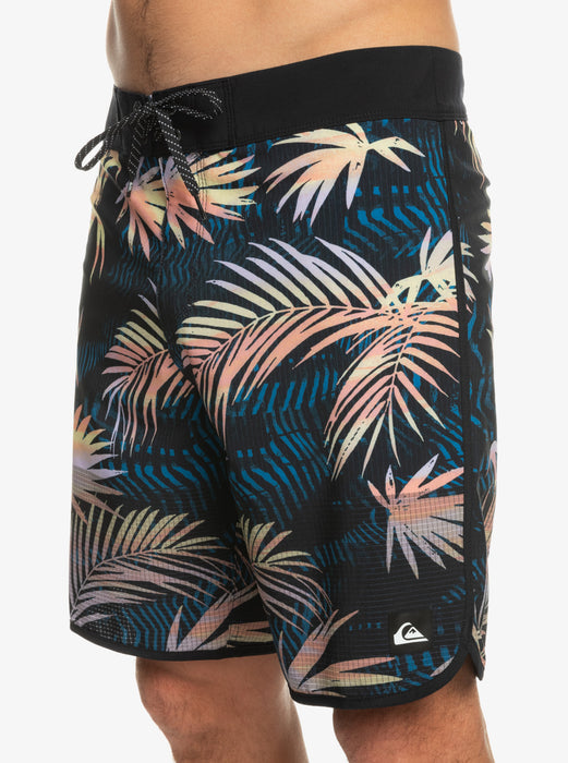 Quiksilver Highlite Scallop 19 Boardshorts Black REAL Watersports