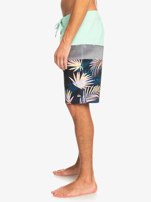 Quiksilver Surfsilk Panel 20 Boardshorts-Beach Glass