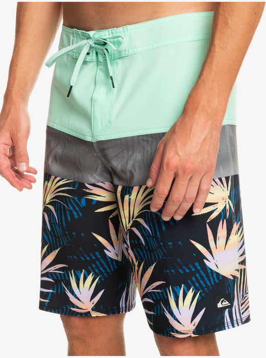 Quiksilver Surfsilk Panel 20 Boardshorts-Beach Glass